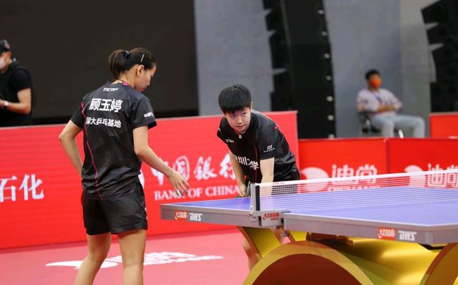 中场站位 中场站位